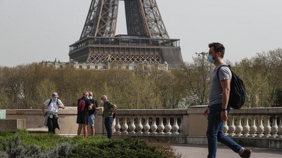 Франция посрещна първи американски туристи